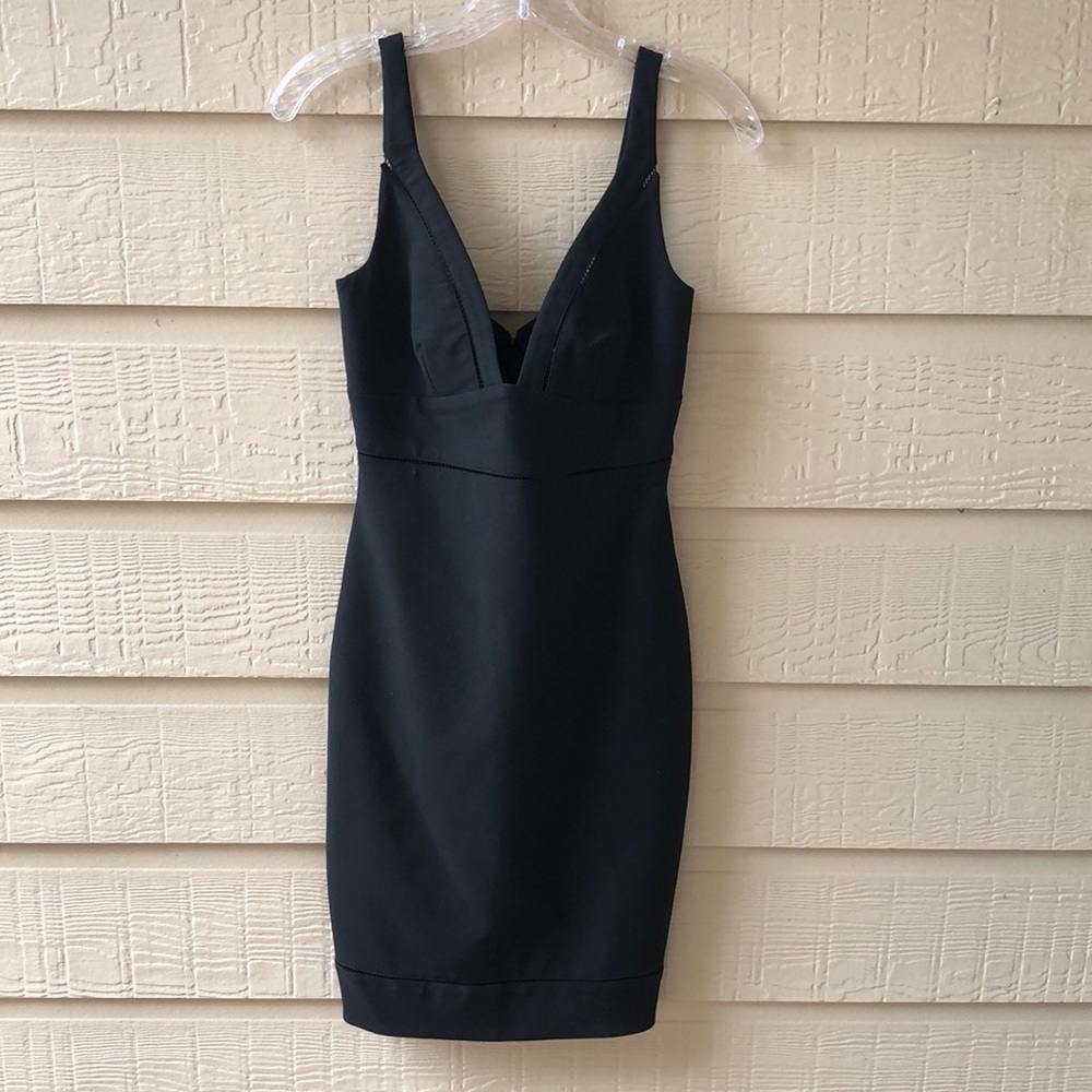 NWT! Elizabeth and James Suzi Dress. Size 2